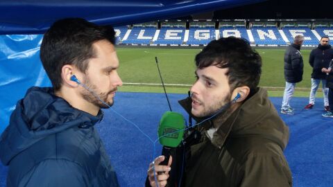 Dani Abanda, directo de comunicaci&oacute;n del CD Legan&eacute;s, junto a Alberto Fern&aacute;ndez