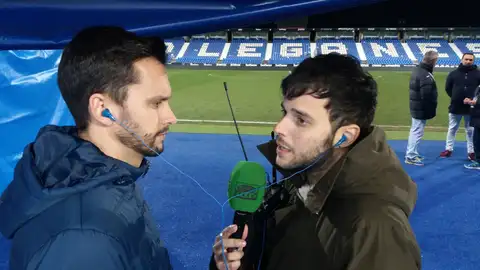 Dani Abanda, directo de comunicación del CD Leganés, junto a Alberto Fernández Dani Abanda, directo de comunicación del CD Leganés, junto a Alberto Fernández