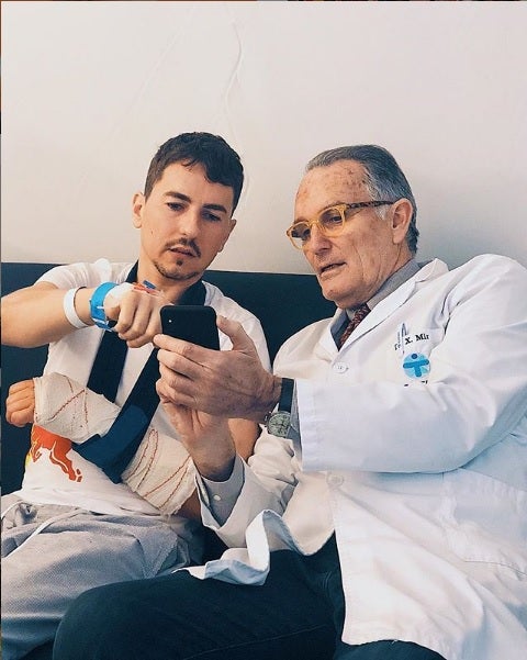 El doctor Xavier Mir, el ángel de la guarda de los deportistas El doctor Xavier Mir, el ángel de la guarda de los deportistas