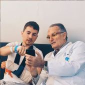Jorge Lorenzo junto al Doctor Mir