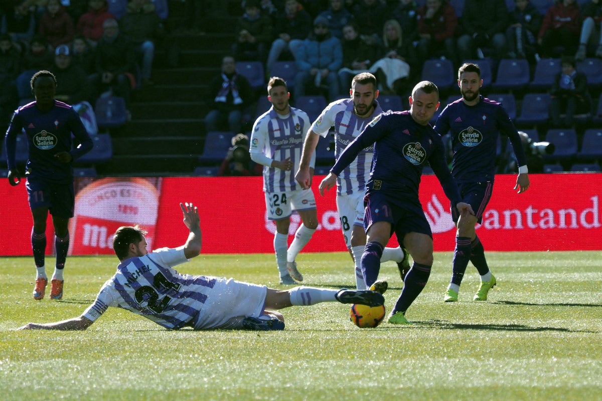 El Real Valladolid vuelve a la victoria y aumenta los problemas del Celta de Vigo El Real Valladolid vuelve a la victoria y aumenta los problemas del Celta de Vigo