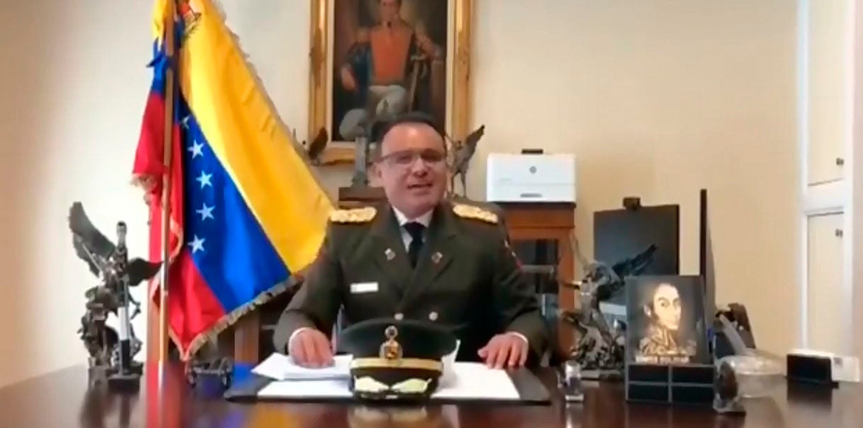 Un agregado militar rompe con Maduro: "Me cansé de callar" Un agregado militar rompe con Maduro: "Me cansé de callar"