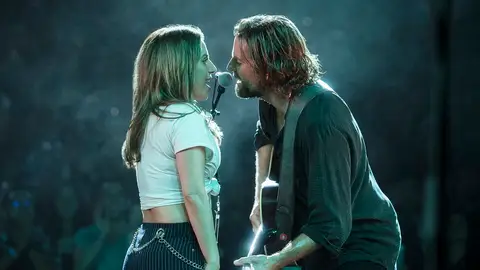 Lady Gaga y Bradley Cooper en 'Ha nacido una estrella' Lady Gaga y Bradley Cooper en 'Ha nacido una estrella'
