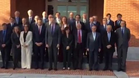 El Rey recibe a Pedro S&aacute;nchez y al resto de patronos de la Fundaci&oacute;n Carolina