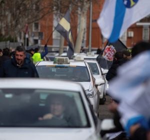 Taxistas durante una concentración. Taxistas durante una concentración.