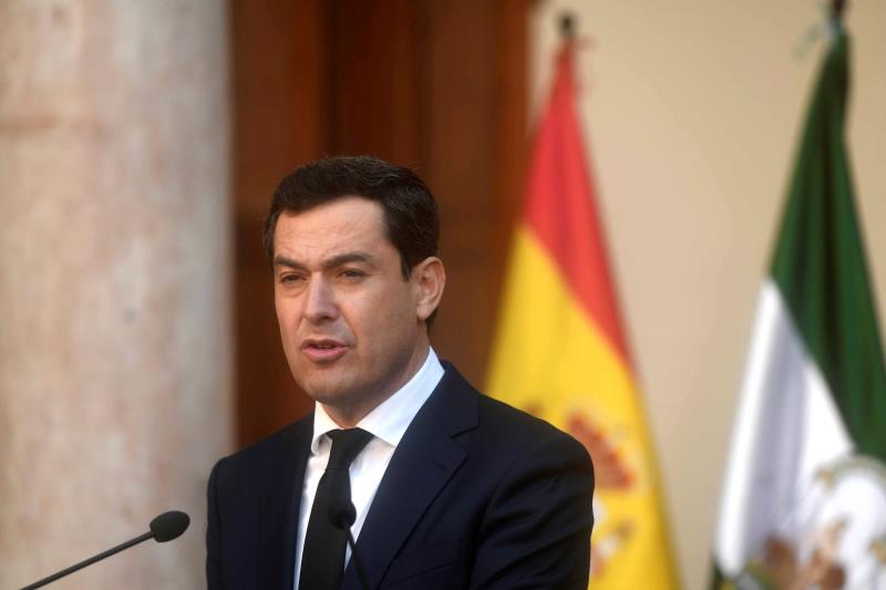 Juanma Moreno apuesta por paralizar el metro al Civil y estudiar la prolongación al PTA Juanma Moreno apuesta por paralizar el metro al Civil y estudiar la prolongación al PTA