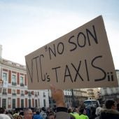 Un momento de la concentración de taxistas madrileños en la Puerta del Sol 