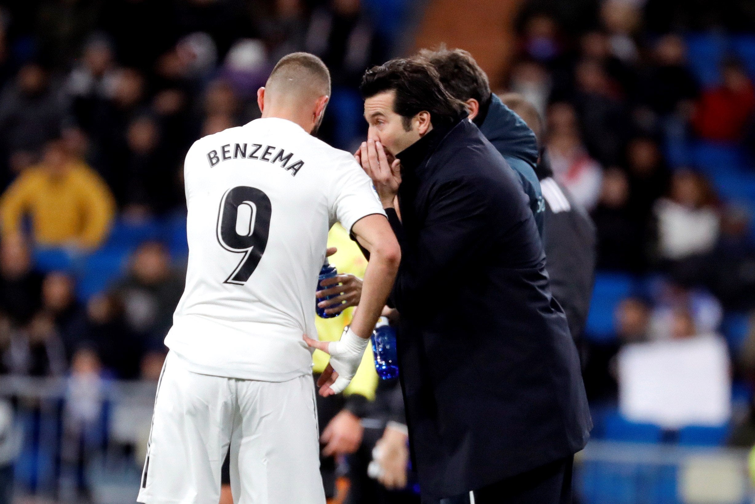 Benzema: "¿Quién me gustaría para el futuro Zidane o Mourinho? Solari" Benzema: "¿Quién me gustaría para el futuro Zidane o Mourinho? Solari"