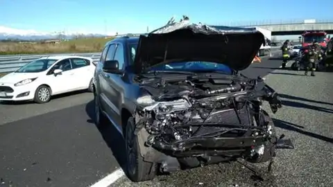 El coche de Douglas Costa, tras el accidente El coche de Douglas Costa, tras el accidente