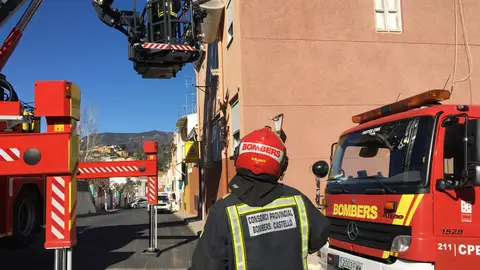 Actuación de los bomberos por el temporal de viento. Actuación de los bomberos por el temporal de viento.