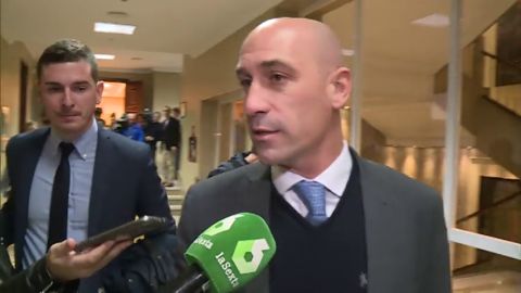 El presidente de la Real Federaci&oacute;n Espa&ntilde;ola de F&uacute;tbol: "el f&uacute;tbol es una cuesti&oacute;n de hombres y mujeres"