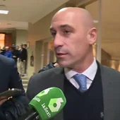 El presidente de la Real Federación Española de Fútbol: "el fútbol es una cuestión de hombres y mujeres" El presidente de la Real Federación Española de Fútbol: "el fútbol es una cuestión de hombres y mujeres"