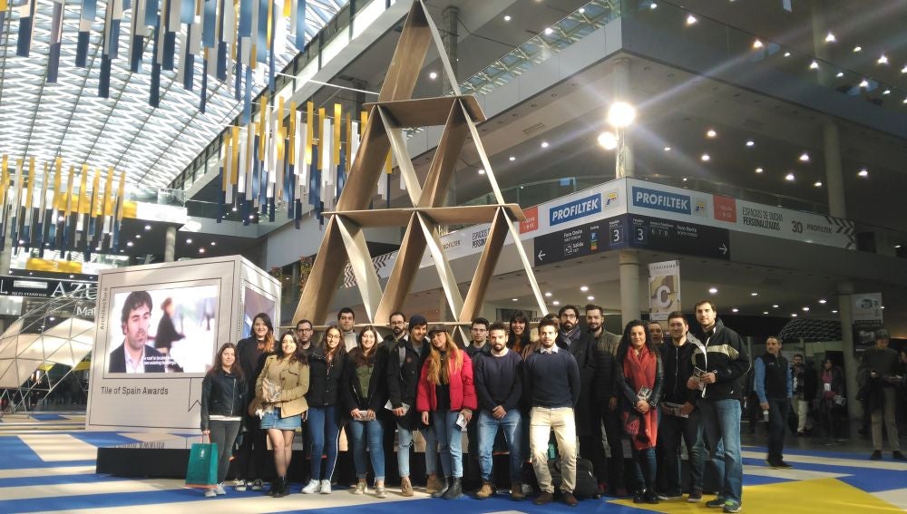 El alumnado de Arquitectura Técnica visita Cevisama en una actividad del Aula de Cerámica ASCER de la UJI