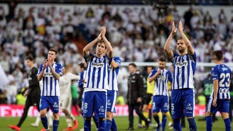 El Alav&eacute;s agradece a su afici&oacute;n el apoyo tras un partido