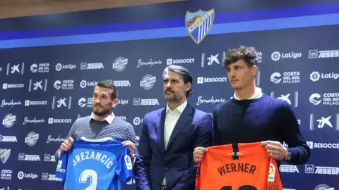 Brezancic y Werner, en su presentación oficial con el Málaga CF Brezancic y Werner, en su presentación oficial con el Málaga CF