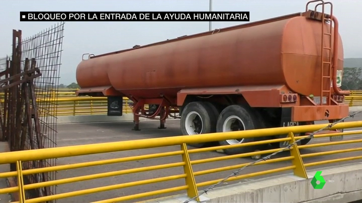 Maduro bloquea uno de los puentes por los que tiene que llegar la ayuda humanitaria Maduro bloquea uno de los puentes por los que tiene que llegar la ayuda humanitaria