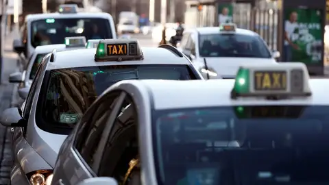Imagen de archivo de taxis en Madrid Taxis de Madrid
