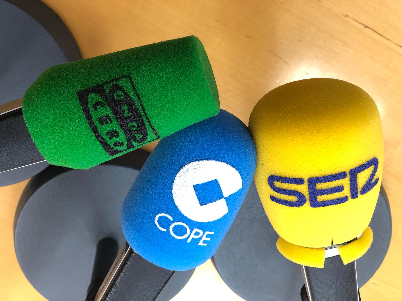 “La radio ha evolucionado tecnológicamente, pero sigue manteniendo la esencia de su magia y cercanía”. “La radio ha evolucionado tecnológicamente, pero sigue manteniendo la esencia de su magia y cercanía”.