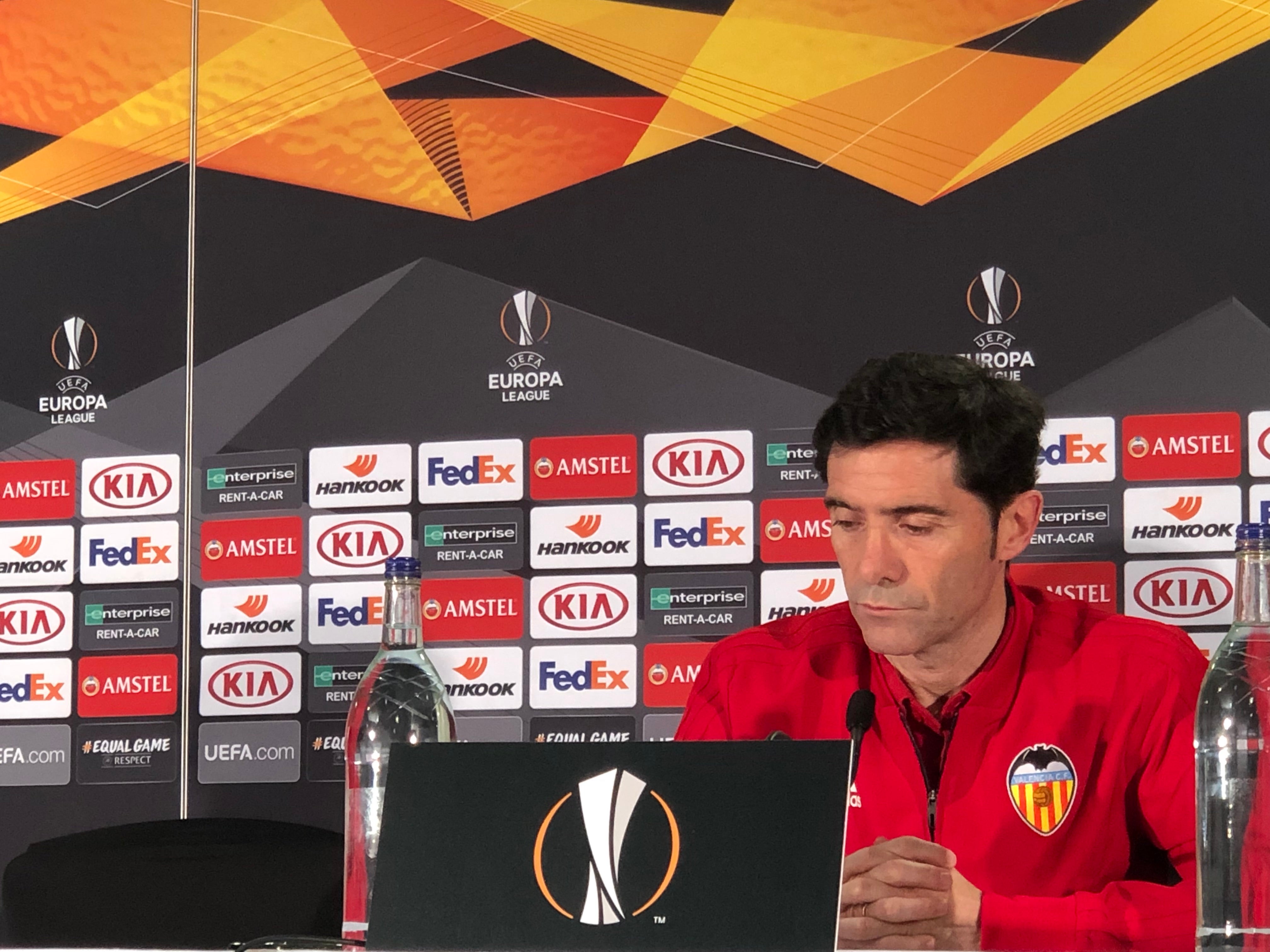 Marcelino: “Yo no lo veo tan fácil, preveo un partido con mucha dificultad” Marcelino: “Yo no lo veo tan fácil, preveo un partido con mucha dificultad”