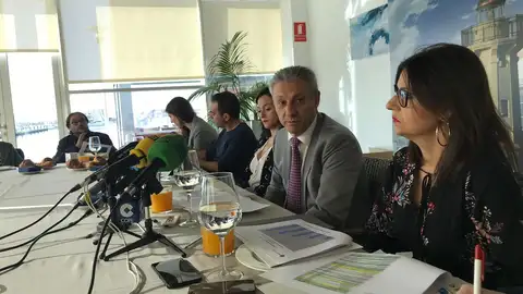 En el desayuno informativo de Port Castelló. PUERTO