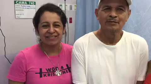 Los pacientes agradecen a la Fundación José Ramón de la Morena la ayuda sanitaria del Doctor Litton Los pacientes agradecen a la Fundación José Ramón de la Morena la ayuda sanitaria del Doctor Litton