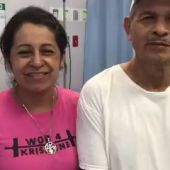 Los pacientes agradecen a la Fundación José Ramón de la Morena la ayuda sanitaria del Doctor Litton