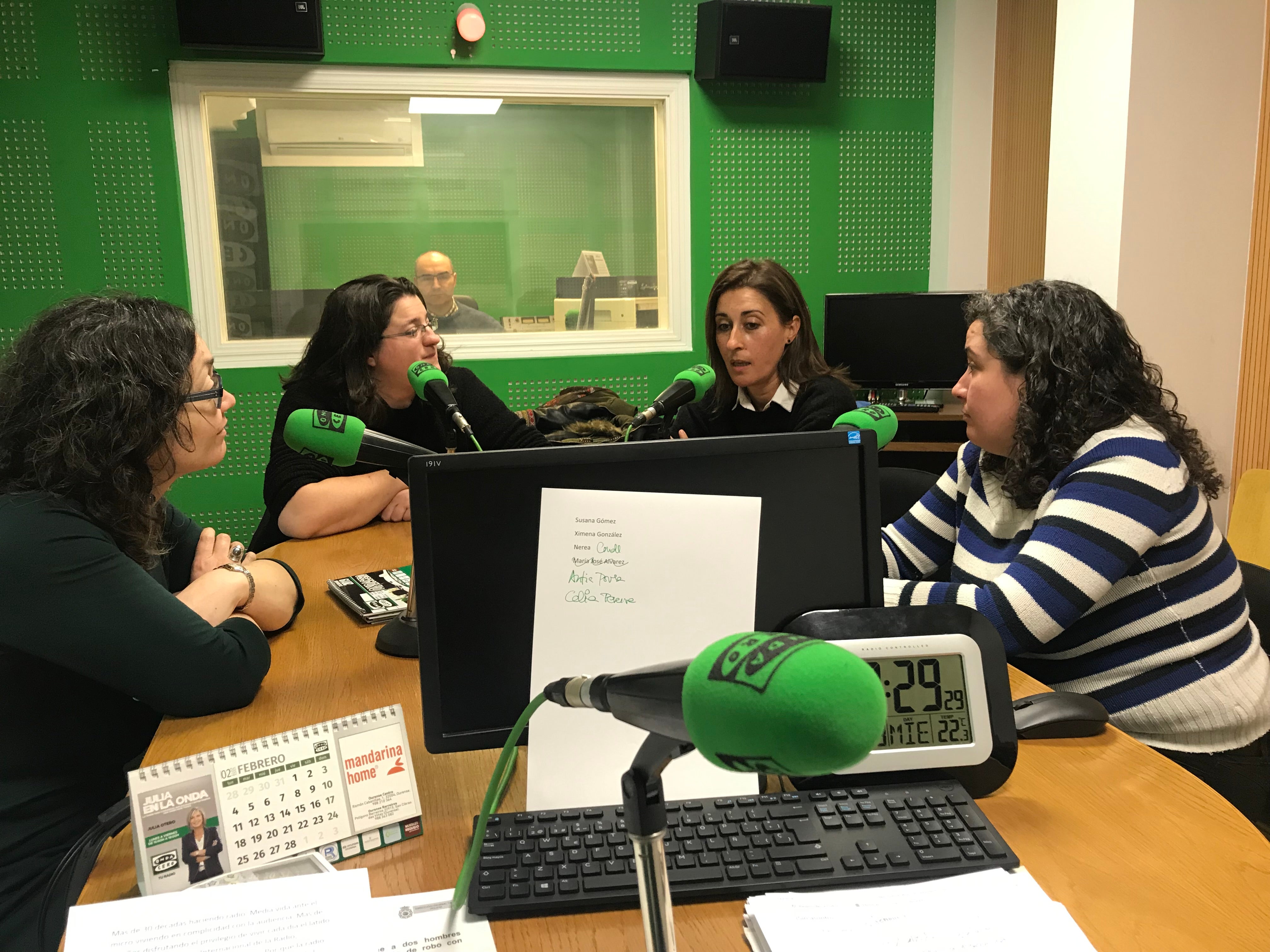 Tertulia en Femenina en Ourense en la Onda Tertulia en Femenina en Ourense en la Onda