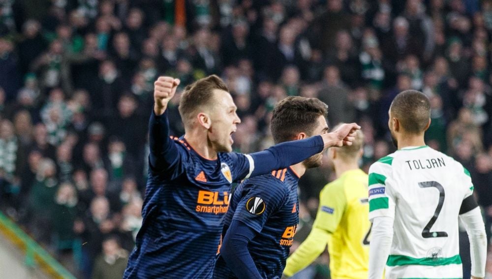 Denis Cheryshev celebra su gol ante el Celtic