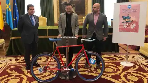 Presentación de "30 días en bici" 2019 Ayuntamiento de Gijón