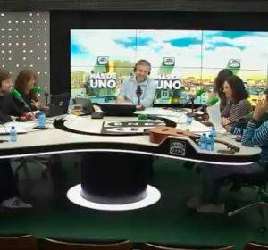 Leo Harlem, Carlos Latre, Begoña Gómez de la Fuente, Carlos Alsina, Carolina Noriega y Jesús Manzano Leo Harlem, Carlos Latre, Begoña Gómez de la Fuente, Carlos Alsina, Carolina Noriega y Jesús Manzano