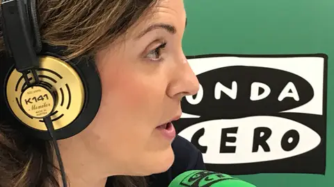 La consejera de empleo y políticas sociales del Gobierno Vasco Beatriz Artolazabal en Álava en la onda.