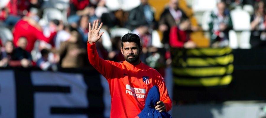 Diego Costa saluda Diego Costa saluda
