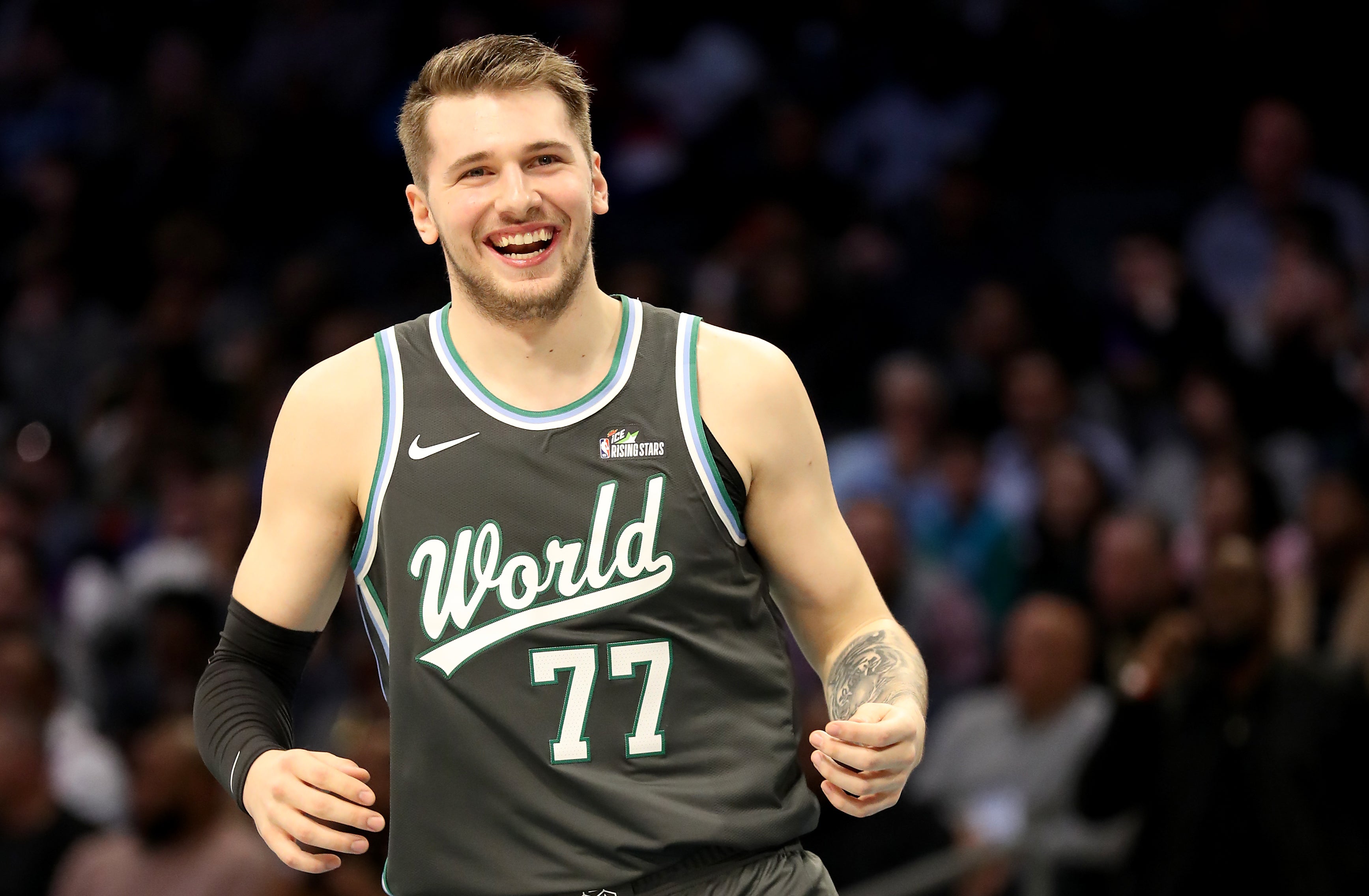 Kuzma lidera la victoria de USA en el partido de los rookies y Doncic acaricia el doble-doble Kuzma lidera la victoria de USA en el partido de los rookies y Doncic acaricia el doble-doble