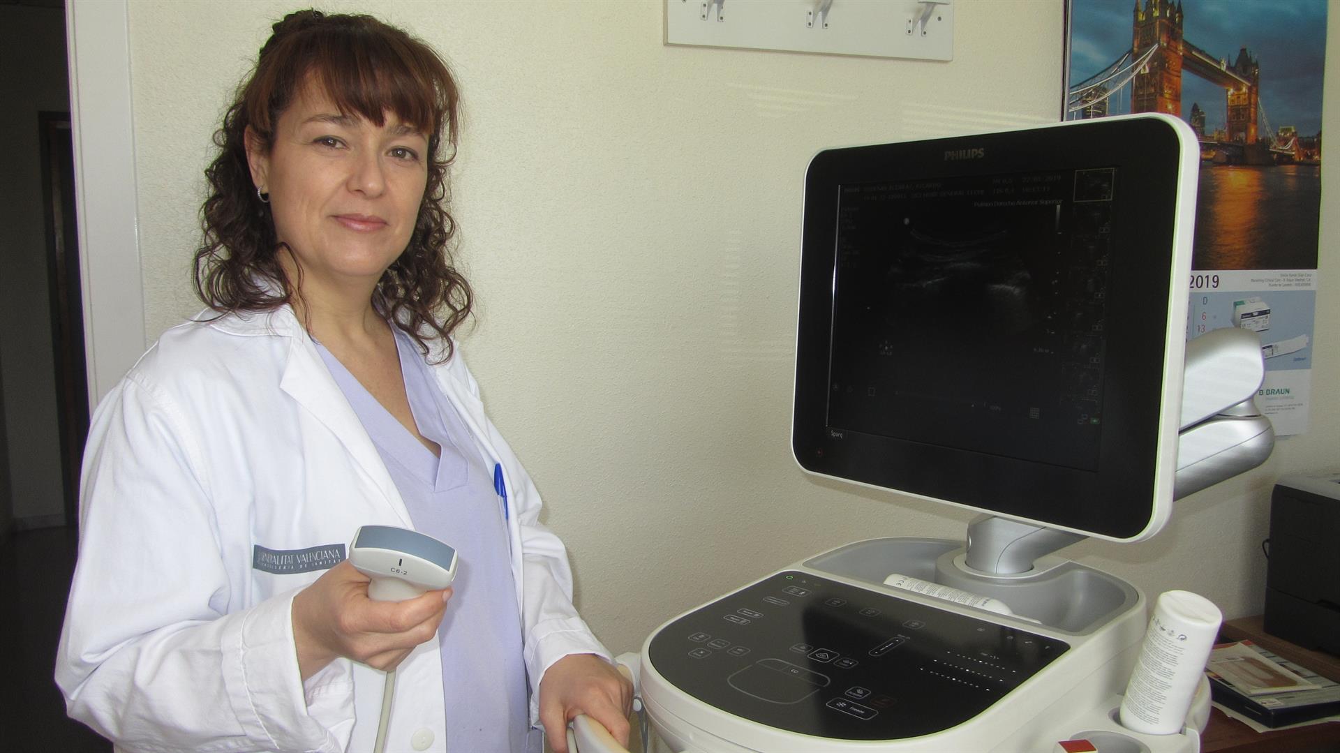 Un estudio del Hospital General de Elche demuestra la utilidad de la ecografía pulmonar en la retirada de la ventilación asistida Un estudio del Hospital General de Elche demuestra la utilidad de la ecografía pulmonar en la retirada de la ventilación asistida