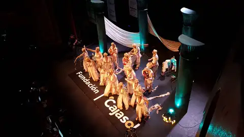 COAC 2019 Cuartos: Comparsa 'Las Envenenásssss' Comparsa: Las Envenenásssss Localidad: Cádiz Autoría Letra: Juan Manuel Romero Bey Autoría Música: Juan Manuel Romero Bey Dirección: Alejandra Ramos Roa Representante Legal: Alejandra Ramos Roa