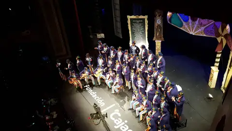17/2/2019 Sesión 1ª de Cuartos COAC 2019 Coro: El tango se escribe con tiza Localidad: Cádiz Autoría Letra: Francisco Martínez Mora Autoría Música: Francisco Martínez Mora Dirección: Francisco Martínez Mora Representante Legal: José Luis Peña Francisco