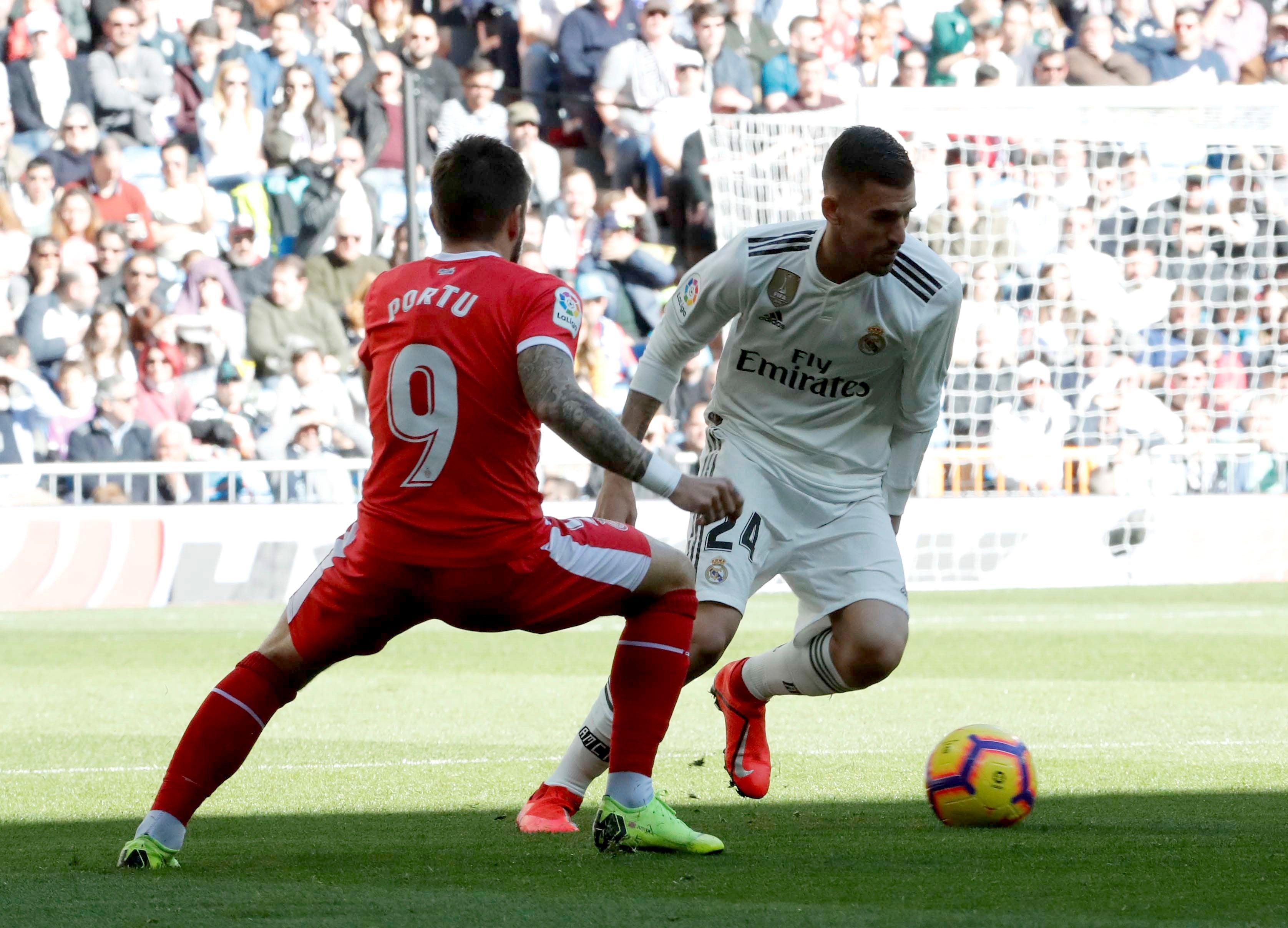El Girona frena al Real Madrid y logra una victoria en el Bernabéu El Girona frena al Real Madrid y logra una victoria en el Bernabéu