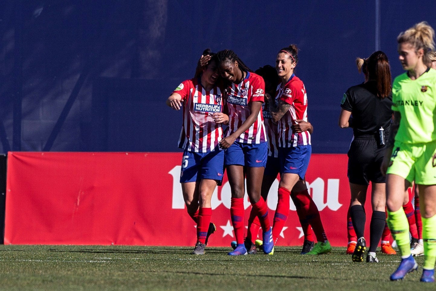 Atlético y Real Sociedad se medirán en la final de la Copa de la Reina Atlético y Real Sociedad se medirán en la final de la Copa de la Reina