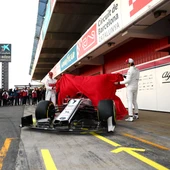 Antonio Giovinazzi y Kimi Raikkonen desvelan su nuevo monoplaza Antonio Giovinazzi y Kimi Raikkonen desvelan su nuevo monoplaza