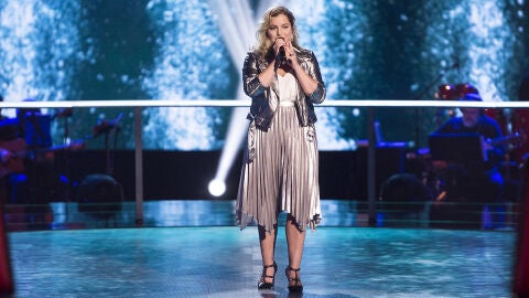 Apryl Scemama canta ‘Toi et moi’ en los Asaltos de ‘La Voz’ 