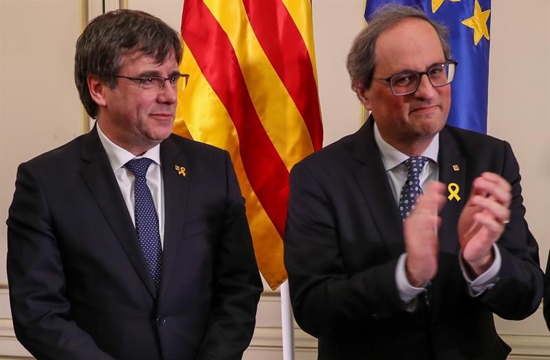 Los CDR llamaban en sus conversaciones 'Gandalf' a Torra y 'Lisa' a Puigdemont Los CDR llamaban en sus conversaciones 'Gandalf' a Torra y 'Lisa' a Puigdemont