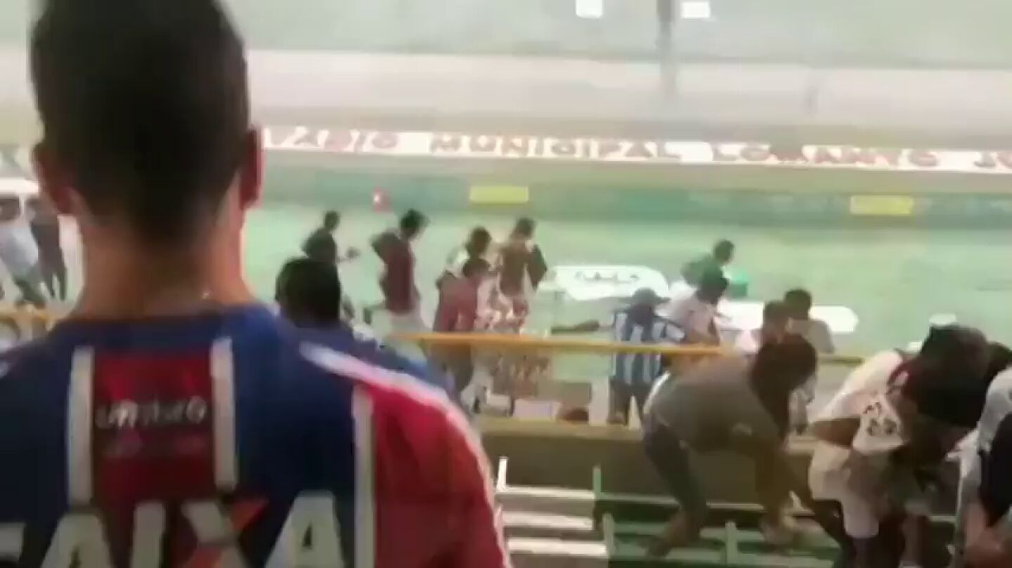 Inundaci&oacute;n en un estadio de Brasil