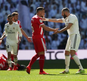 Granell discute con Benzema Granell discute con Benzema