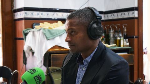 Catanha, ex jugador del M&aacute;laga CF, en el Mes&oacute;n Cantarrana
