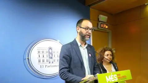 Miquel Gallardo y Joana Aina Campomar, diputados de MES. Miquel Gallardo y Joana Aina Campomar, diputados de MES.