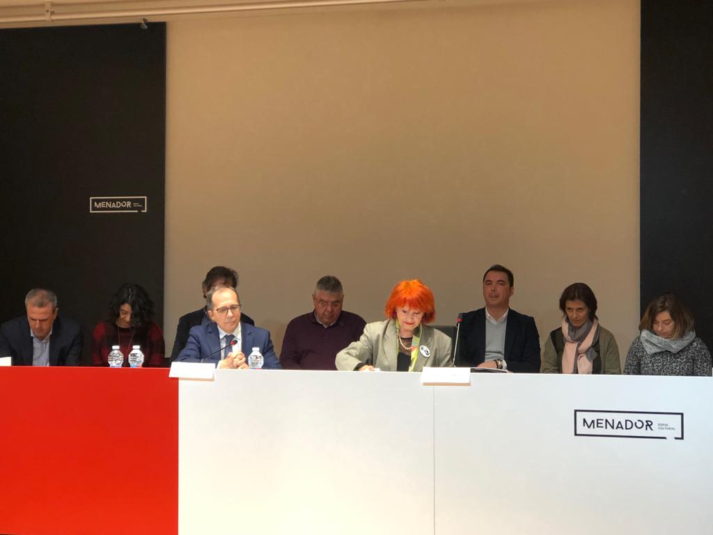 À punt Media tendrá que mejorar en cuestiones de igualdad, inclusión social y en el uso de la lengua valenciana en sus contenidos. À punt Media tendrá que mejorar en cuestiones de igualdad, inclusión social y en el uso de la lengua valenciana en sus contenidos.