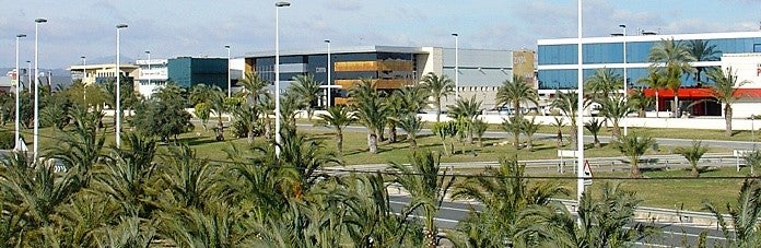 Elche licita por 1,2 millones de euros el mantenimiento de las zonas verdes del parque empresarial de Torrellano Elche licita por 1,2 millones de euros el mantenimiento de las zonas verdes del parque empresarial de Torrellano