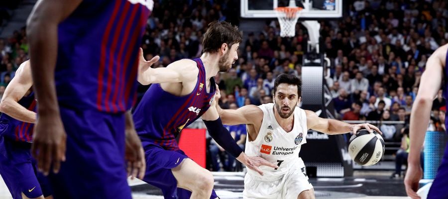 Facundo Campazzo, en acción contra el Barcelona Facundo Campazzo, en acción contra el Barcelona