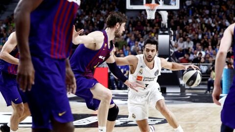 Facundo Campazzo, en acci&oacute;n contra el Barcelona