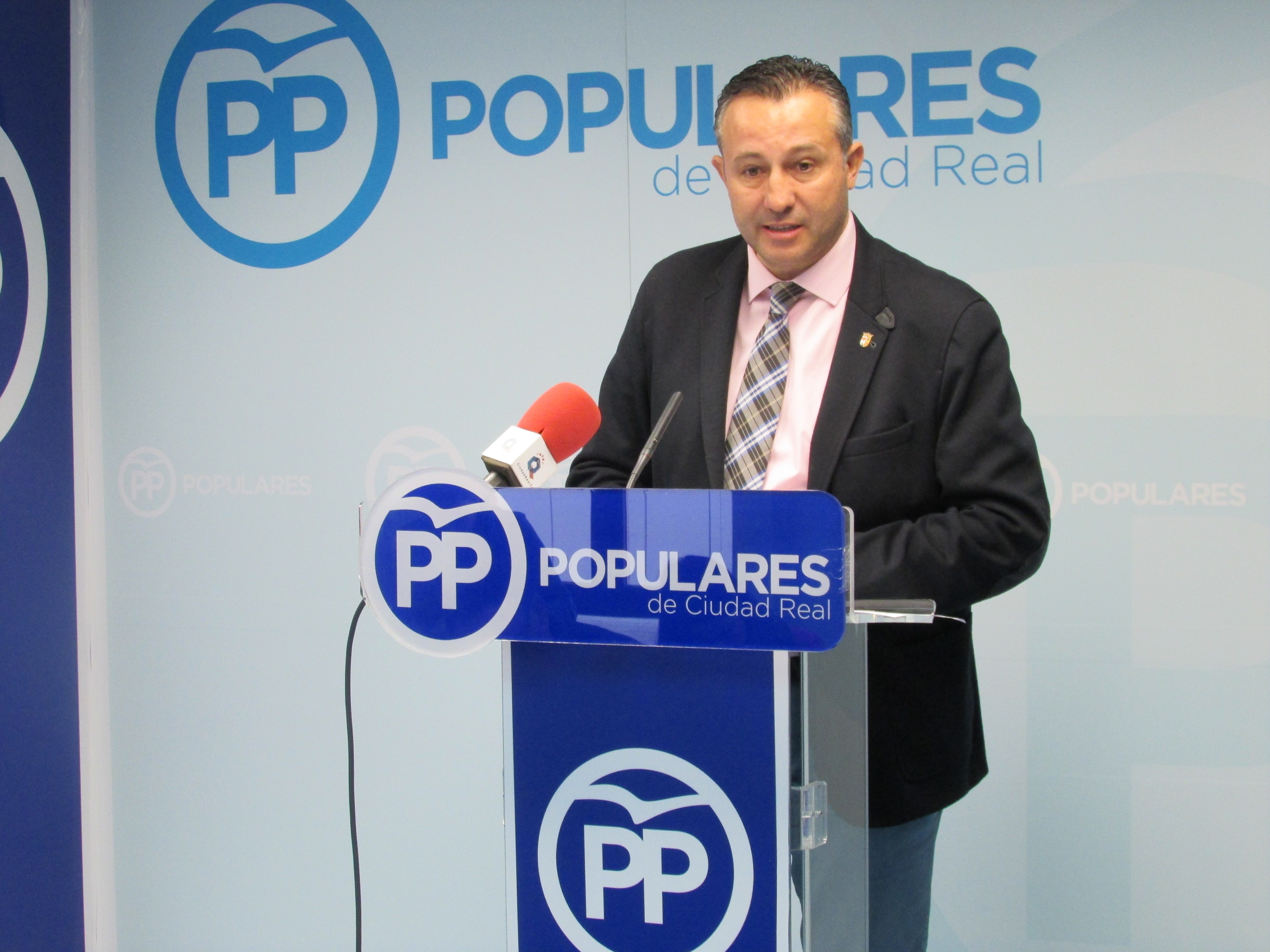 El PP pide a la Diputación que exima del pago del SCIS a los pueblos de menos de 20.000 habitantes El PP pide a la Diputación que exima del pago del SCIS a los pueblos de menos de 20.000 habitantes